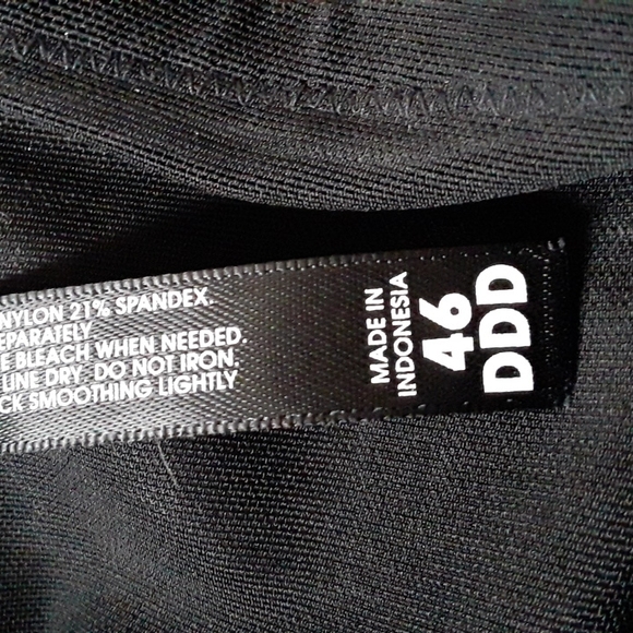 Torrid Front Closure T-Shirt Bra - 360° Back Smoothing - Picture 13 of 15